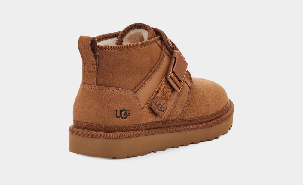 Brown Ugg Neumel Snapback Men Boots | 462918-FNR